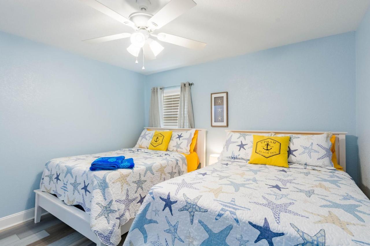Upham Beach Inn Сант Пит Бич Экстерьер фото