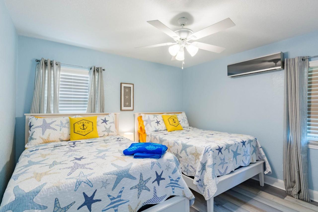 Upham Beach Inn Сант Пит Бич Экстерьер фото